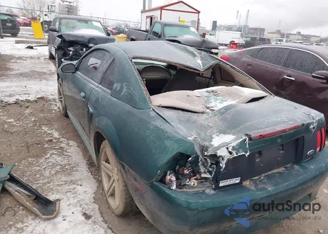 2001 Ford Mustang z USA, uszkodzony, nr VIN 1FAFP404X1F110803